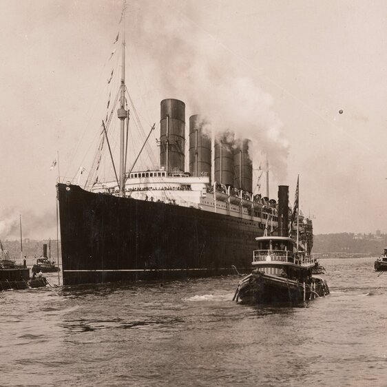 Le Lusitania quitte le port de New York.